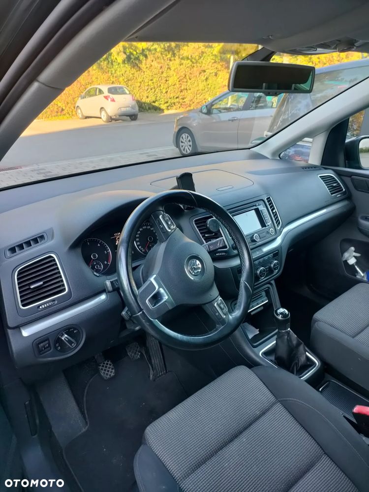 Volkswagen Sharan - 12