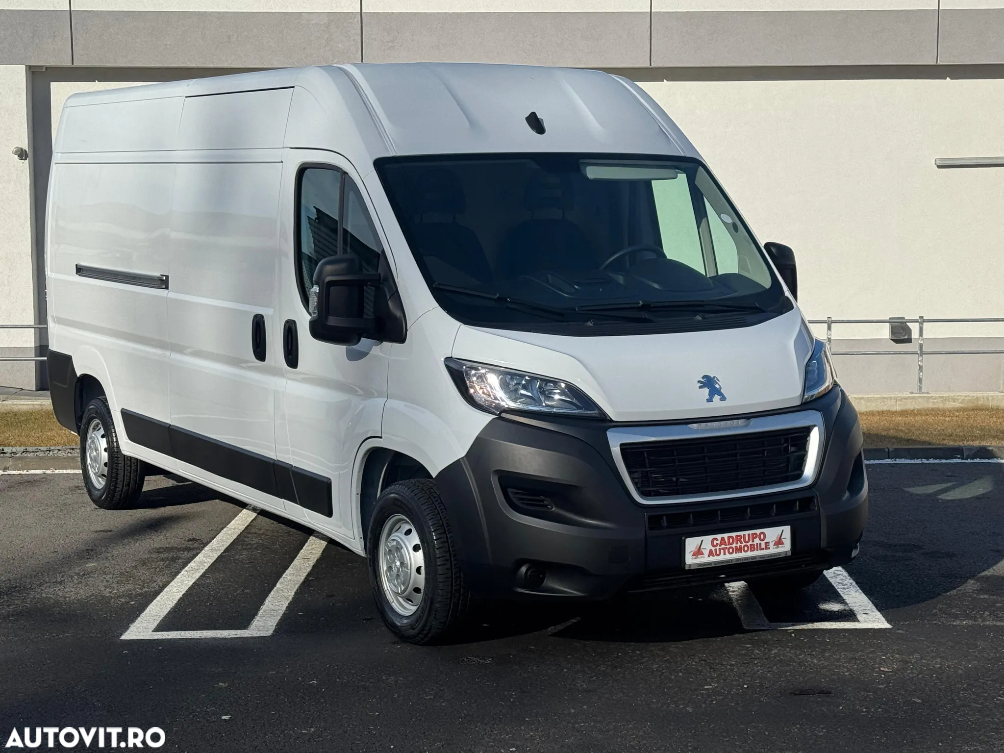 Peugeot Boxer 335 L3H2 13m3 2.2 BlueHDi 140cp - 14