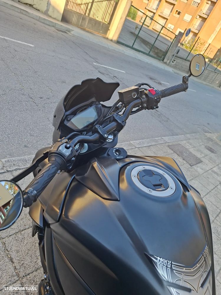 Suzuki GSX GSX_S - 3