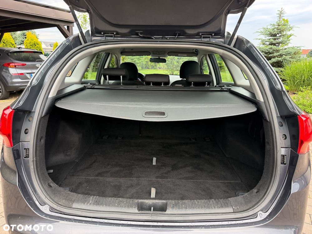 Kia Ceed 1.6 GDI Spirit - 10