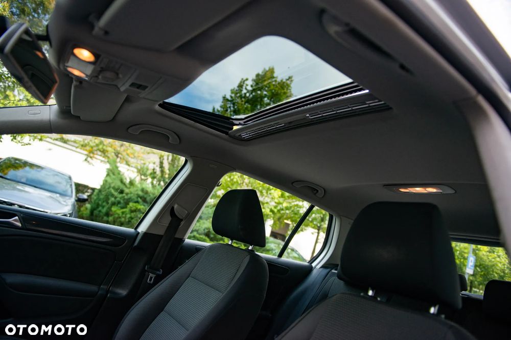 Volkswagen Golf 1.6 TDI BlueMotion Technology DSG Comfortline - 26