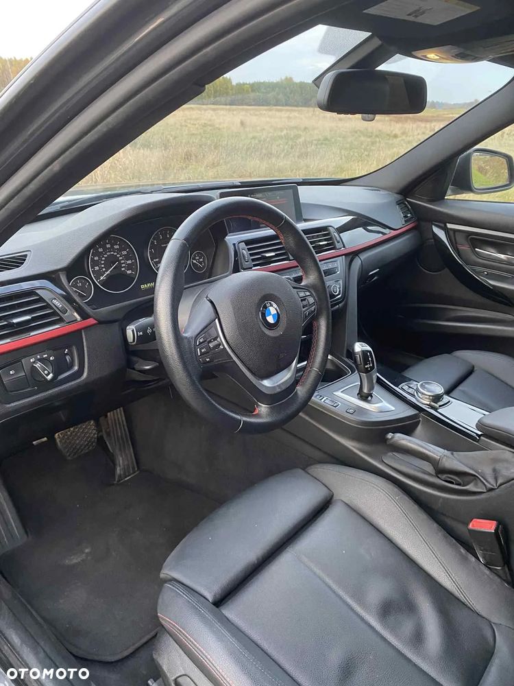 BMW Seria 3 328i Sport Line - 11