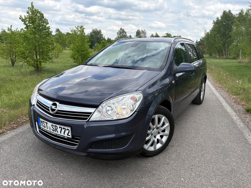 Opel Astra 1.6 Color Edition - 1