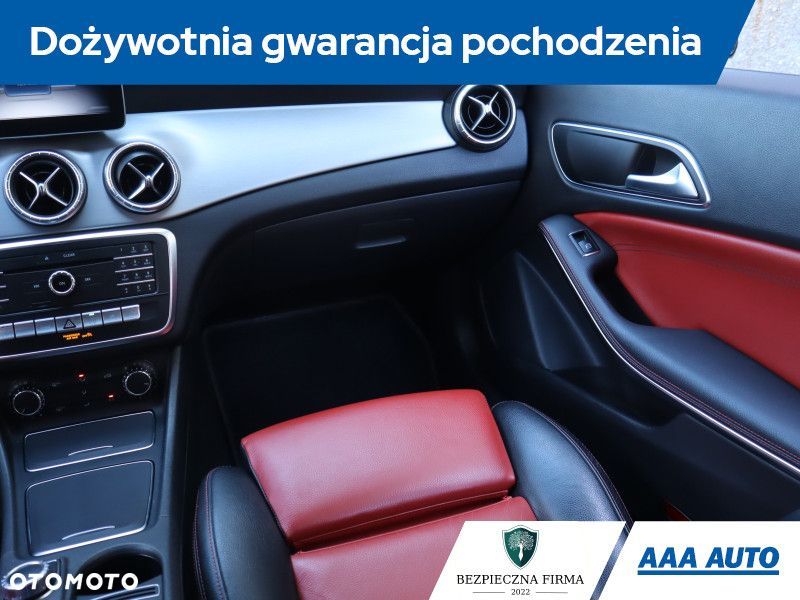 Mercedes-Benz CLA - 10