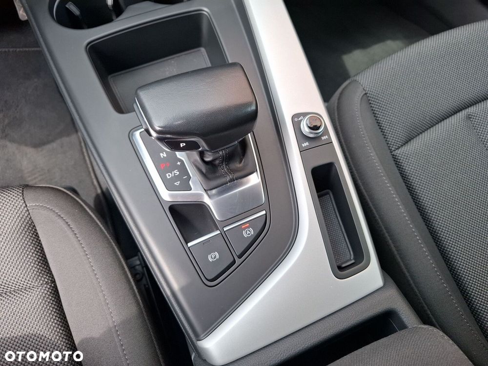Audi A4 Limousine - 24