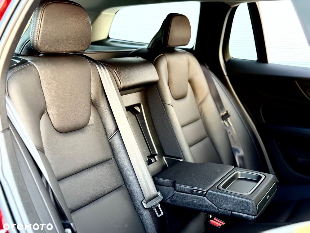 Volvo V60 D4 Geartronic Inscription - 32