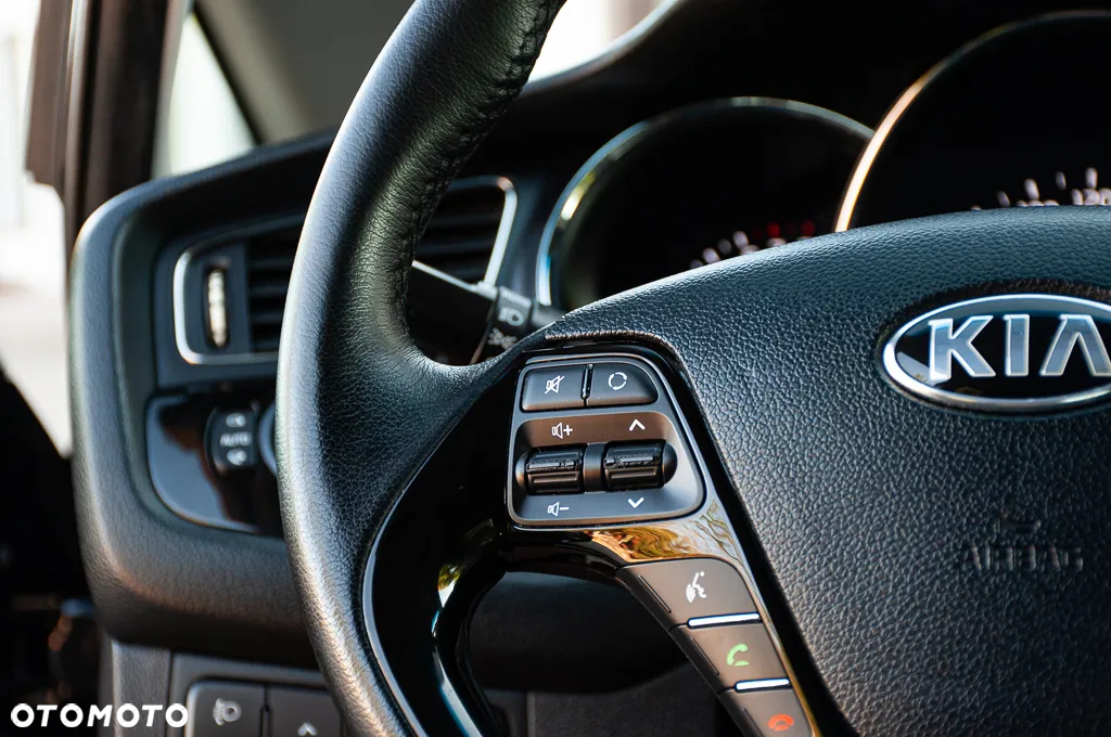 Kia Ceed 1.6 CVVT LX - 27