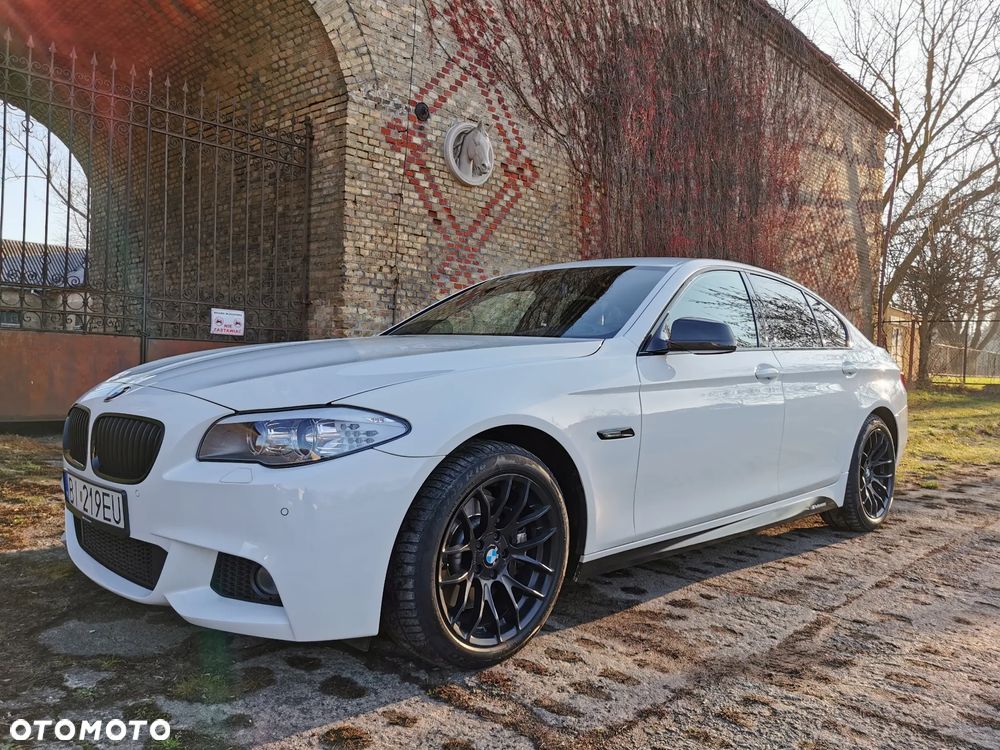 BMW Seria 5 525d xDrive - 6