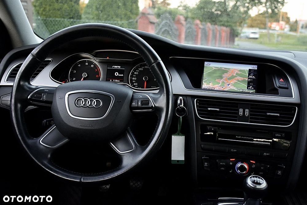 Audi A4 Limousine 1.8 TFSI quattro Attraction - 5