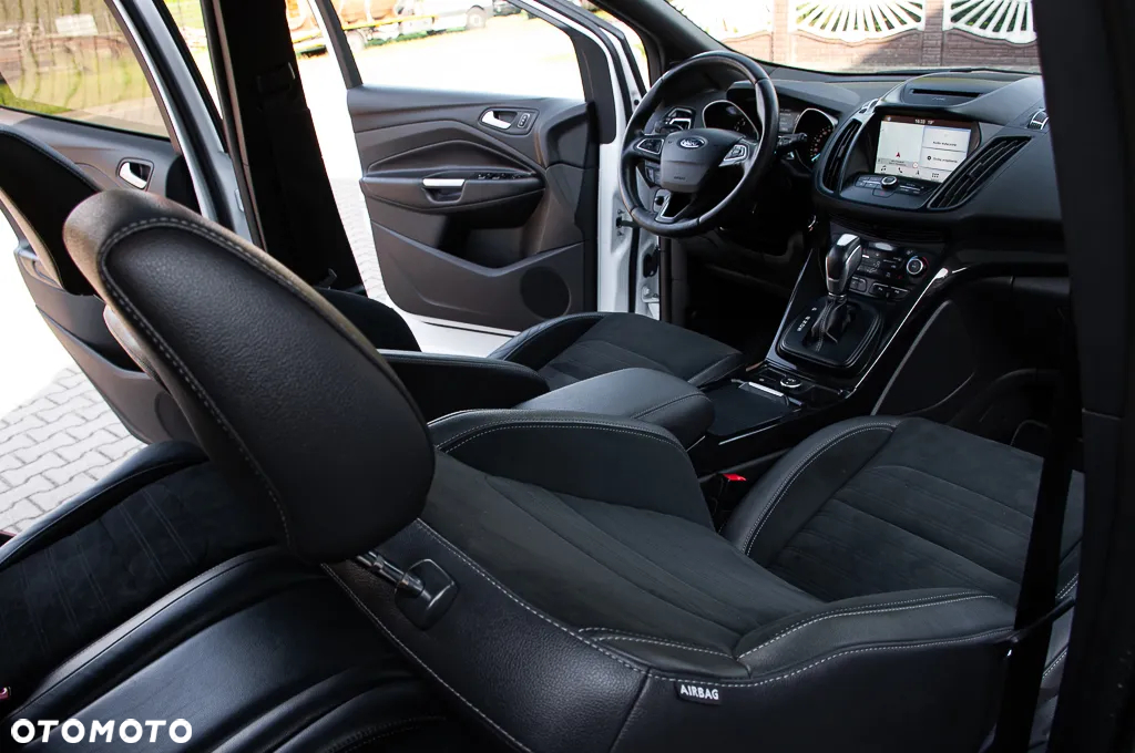 Ford Kuga 1.5 EcoBoost 4x4 ST-Line - 6