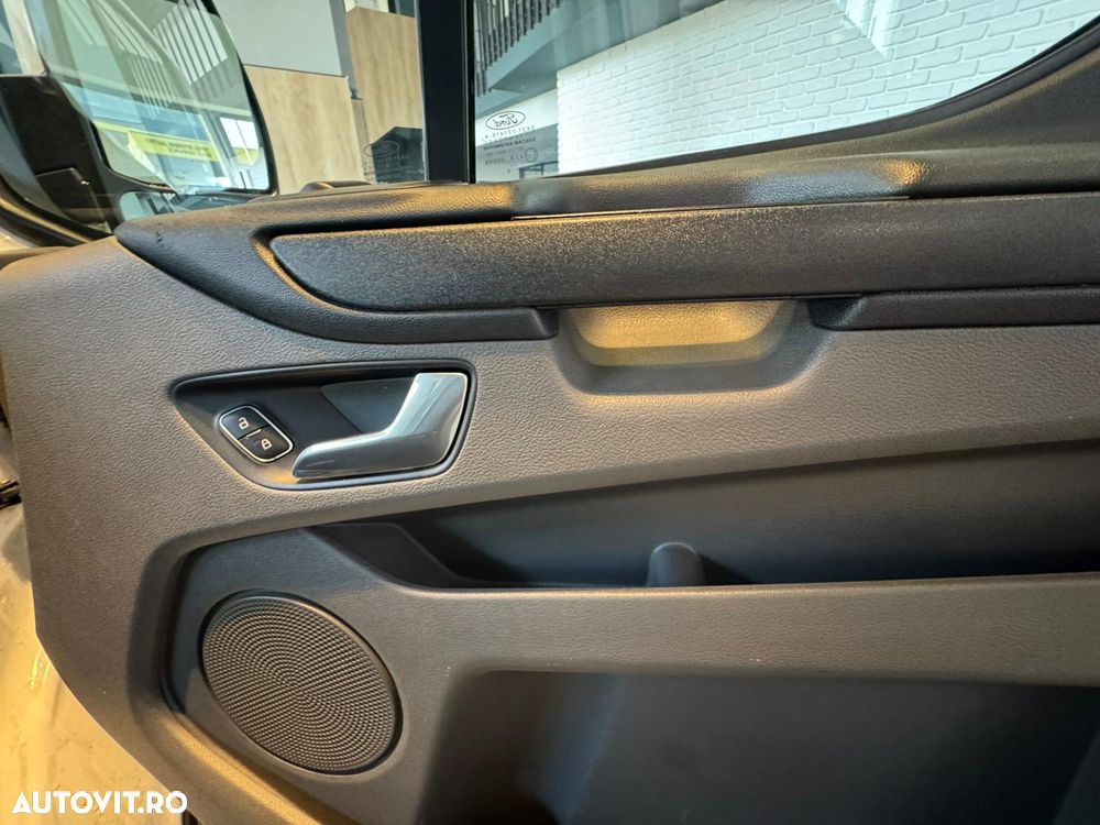 Ford Transit Custom - 14