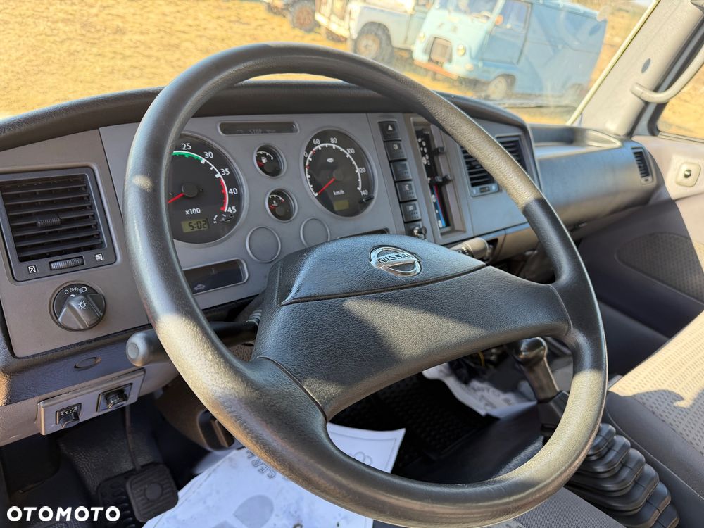 Nissan Atleon - 9