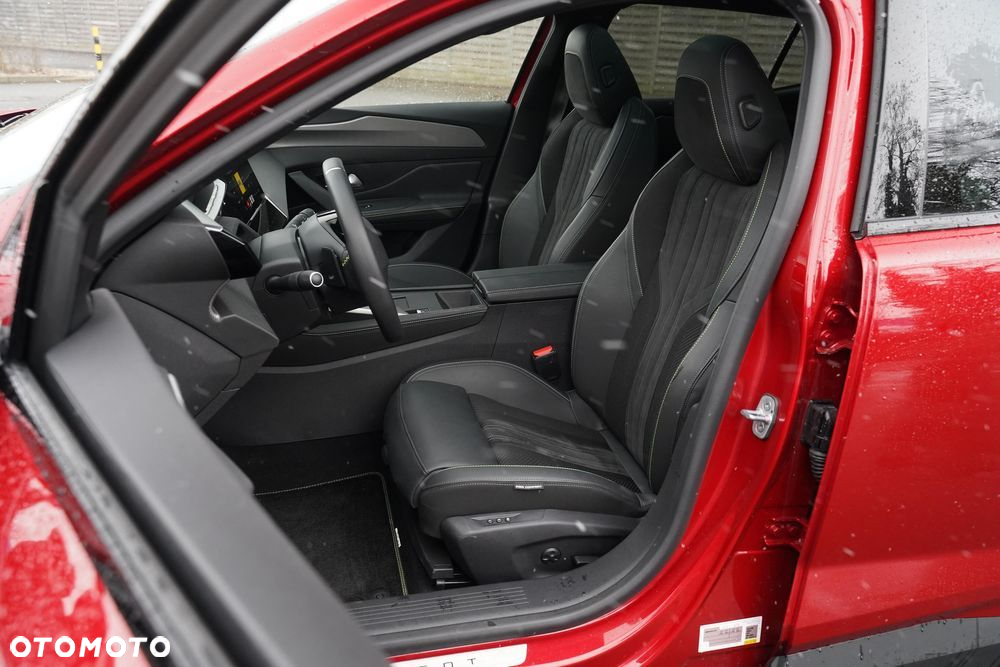 Peugeot 408 1.2 PureTech mHEV GT S&S e-DSC6 - 12