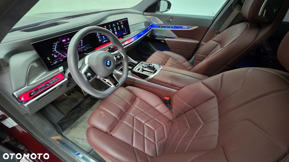 BMW Seria 7 M760e PHEV xDrive sport - 22