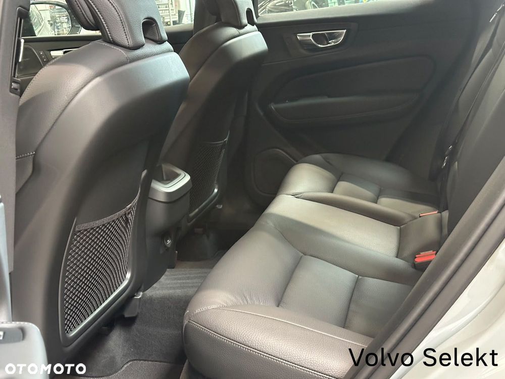 Volvo XC 60 - 36