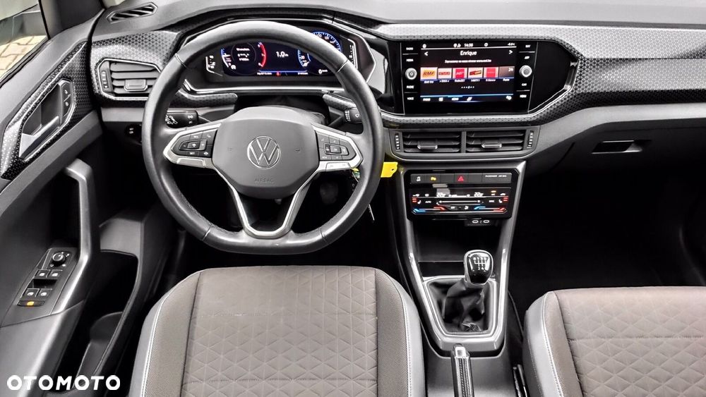 Volkswagen T-Cross - 30