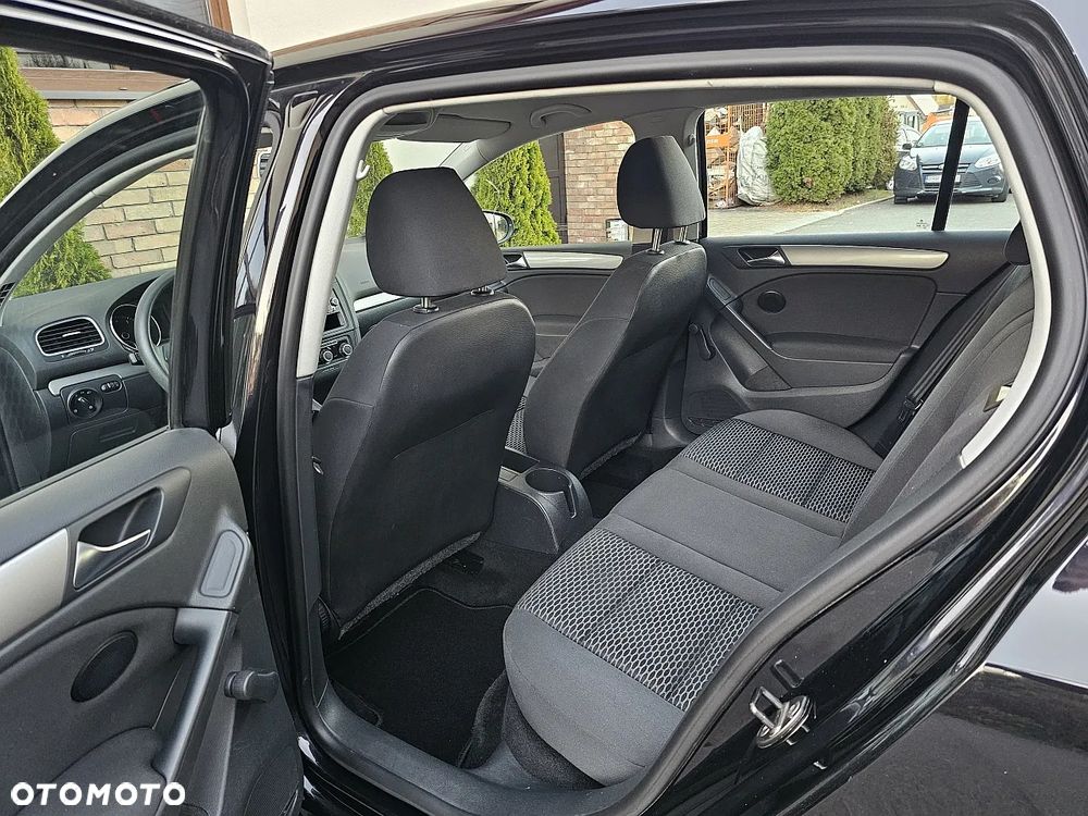 Volkswagen Golf - 18