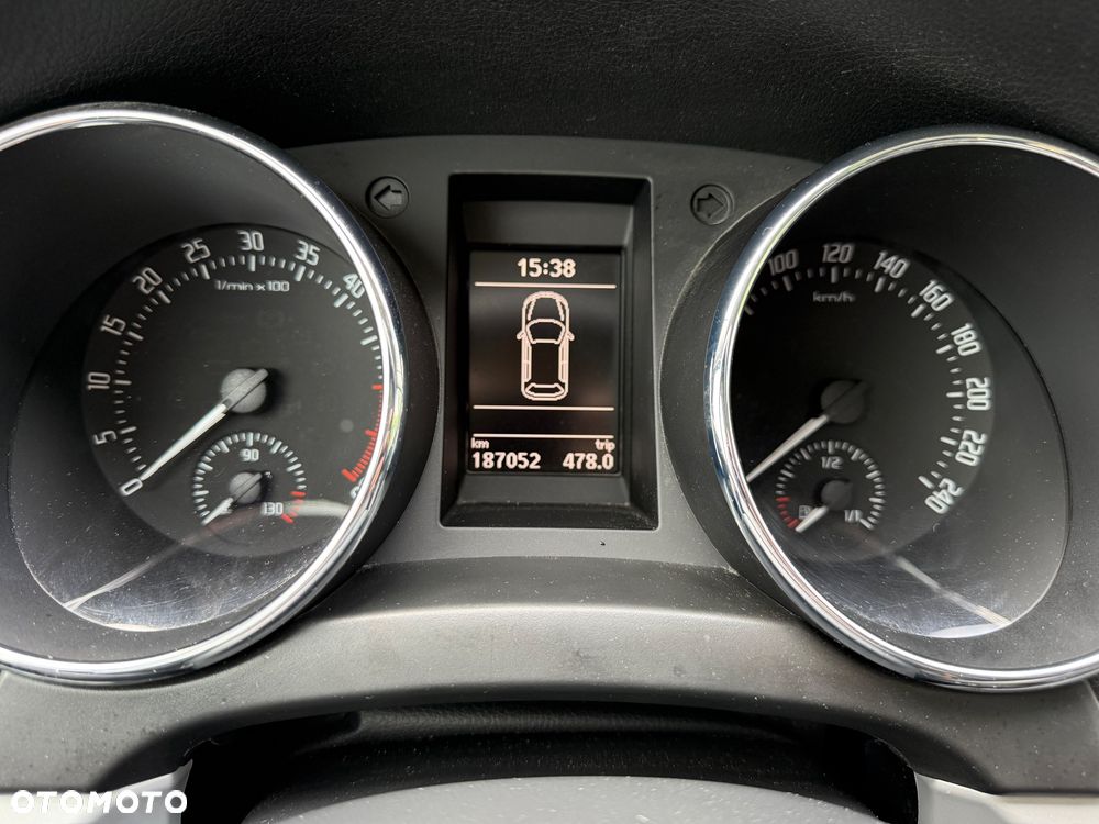 Skoda Yeti 2.0 TDI DPF 4x4 Elegance - 21