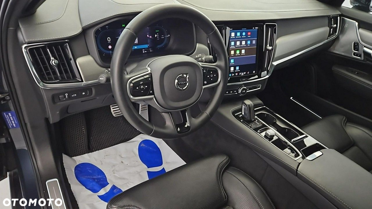 Volvo V90 T8 AWD Plug-In Hybrid R-Design - 9