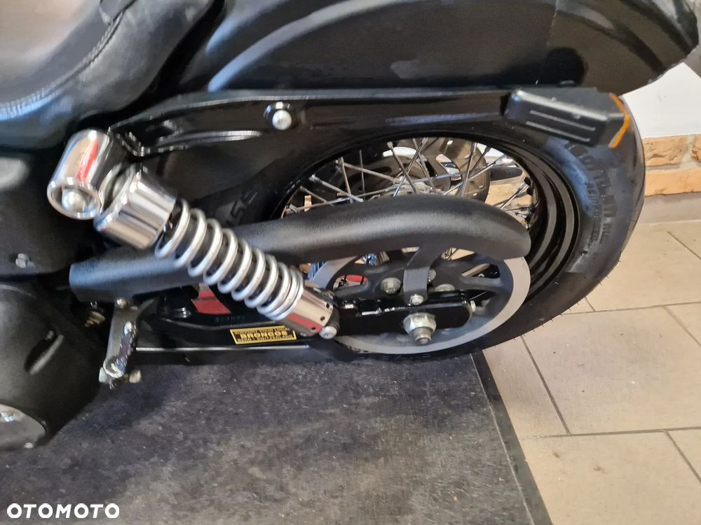 Harley-Davidson Dyna Street Bob - 15
