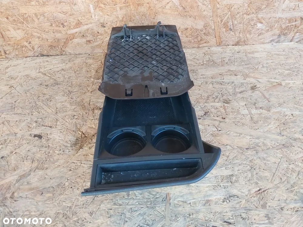 schowek konsoli uchwyt na kubek napoje cupholder vw multivan caravelle t6 7e5858601g - 4