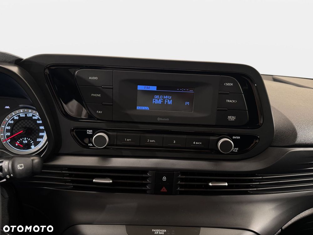 Hyundai i20 - 23