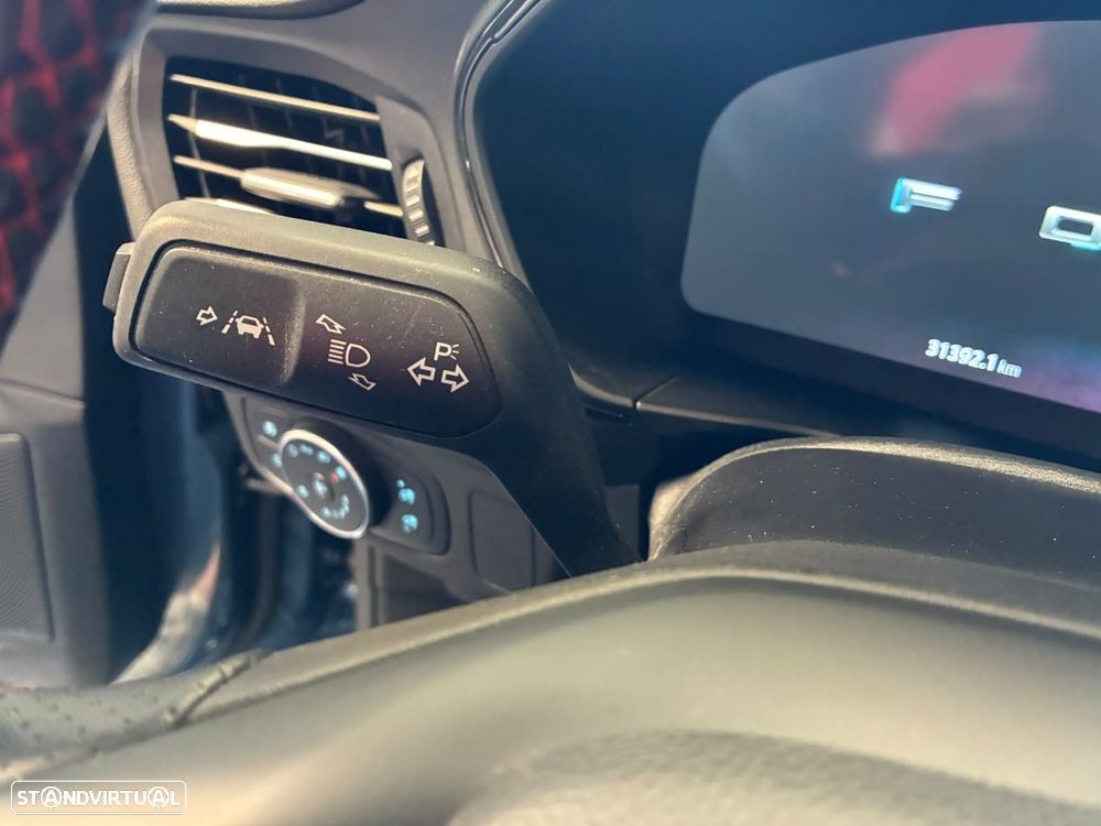 Ford Focus 1.0 EcoBoost MHEV ST-Line - 25