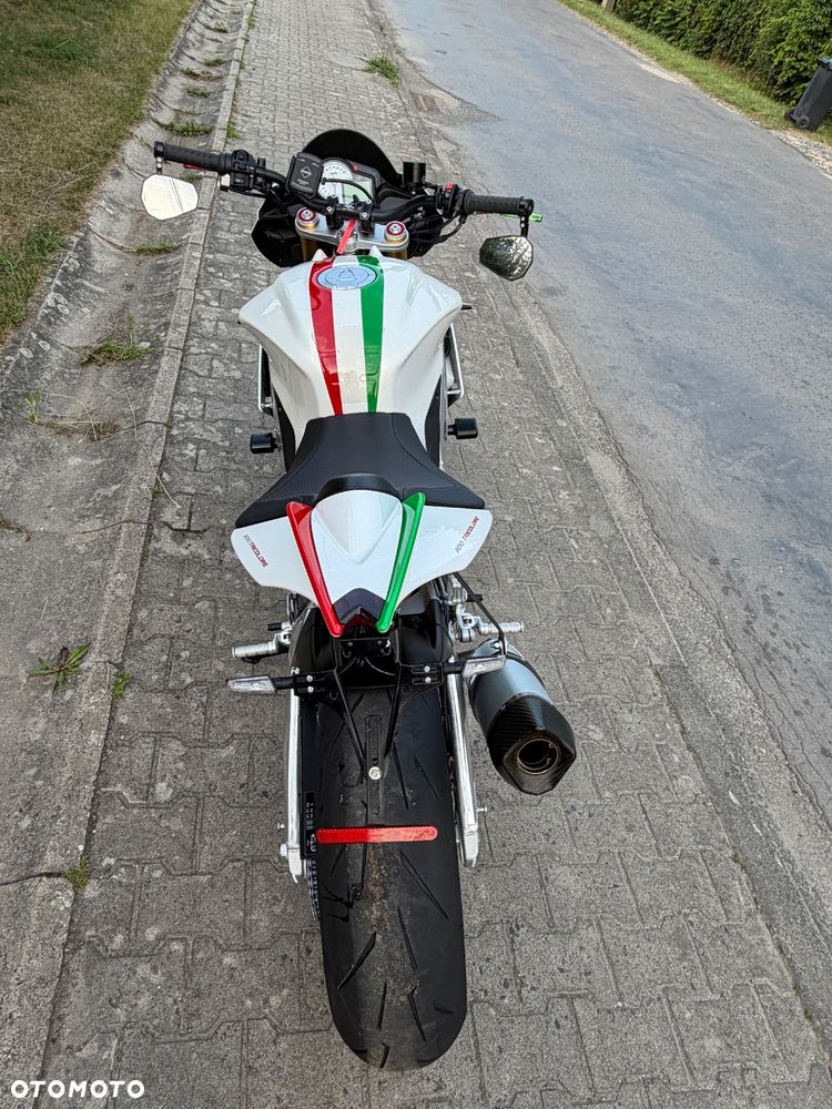 Aprilia Tuono - 5