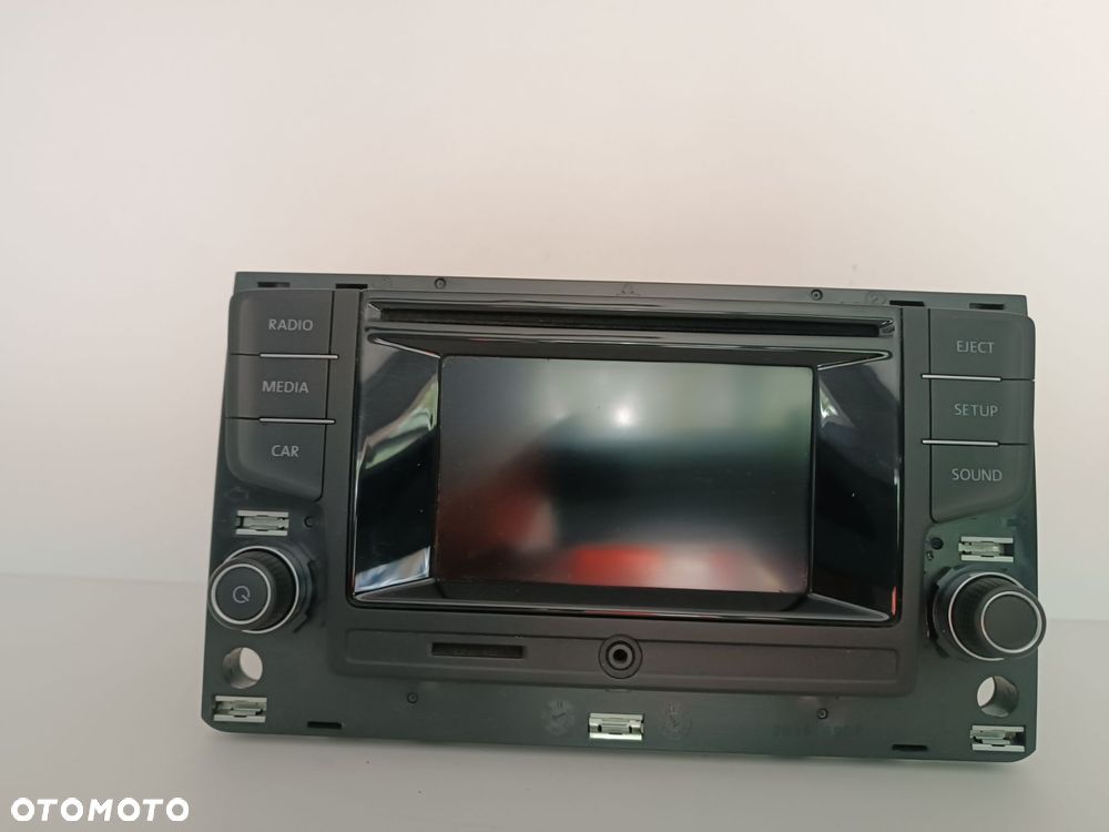 VW 510035867E RADIO SAMOCHODOWE - 1