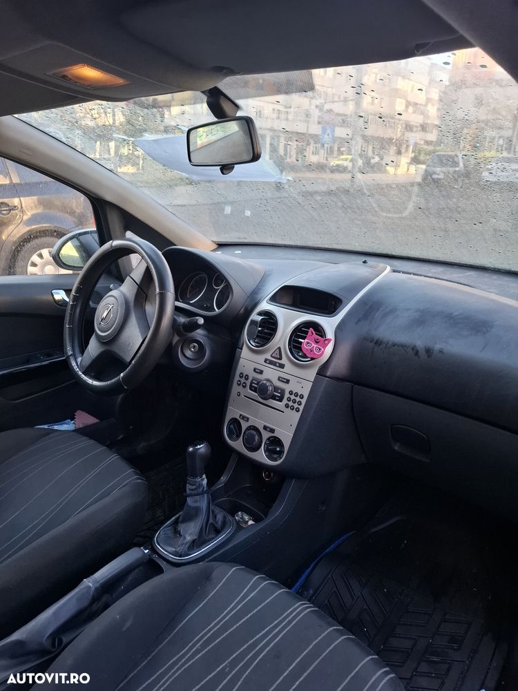 Opel Corsa - 4