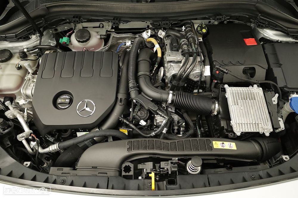 Mercedes-Benz B 250 e AMG Line - 25