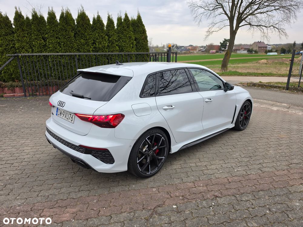 Audi RS3 Sportback - 4