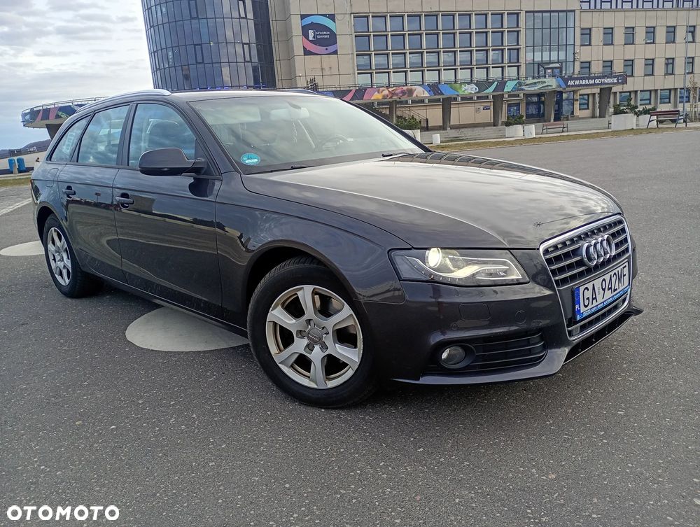 Audi A4 Avant - 1