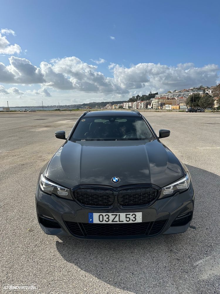 BMW 320 d Pack 50 anos M Auto - 4