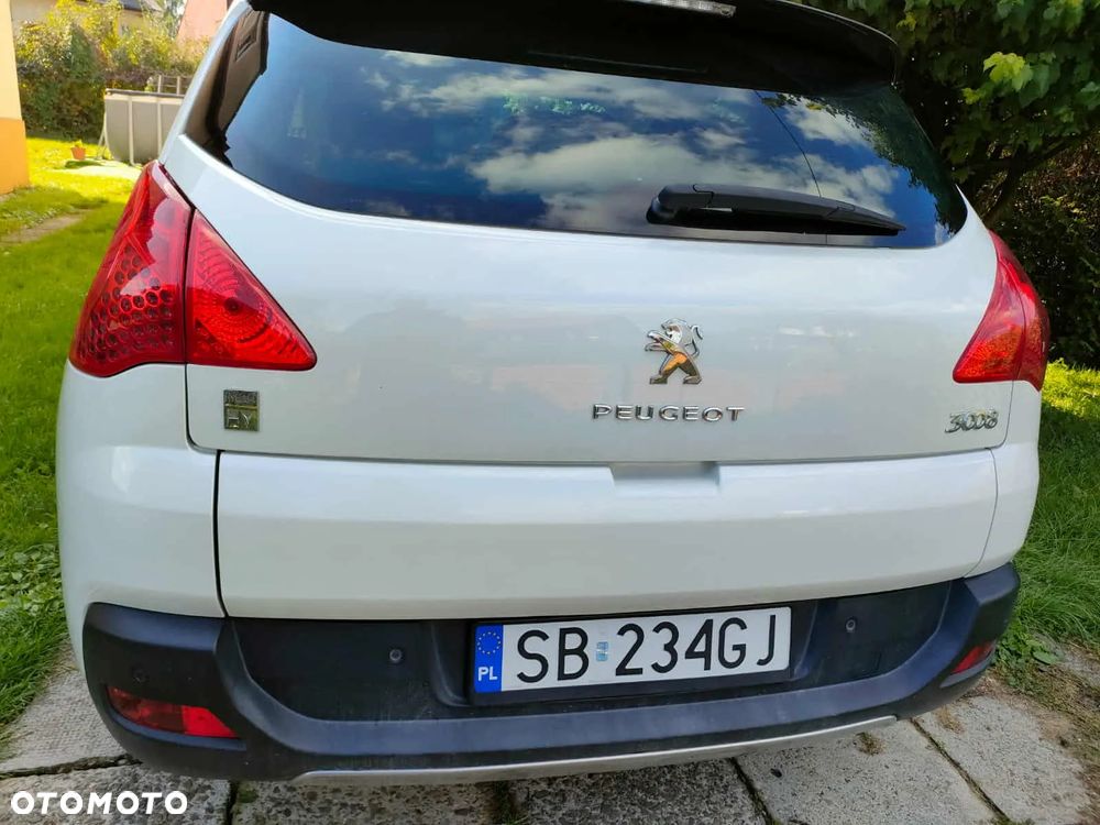 Peugeot 3008 2.0 HDi HYbrid4 - 2
