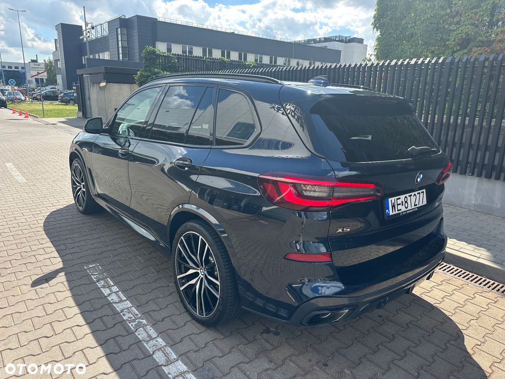 BMW X5 M M50i - 5