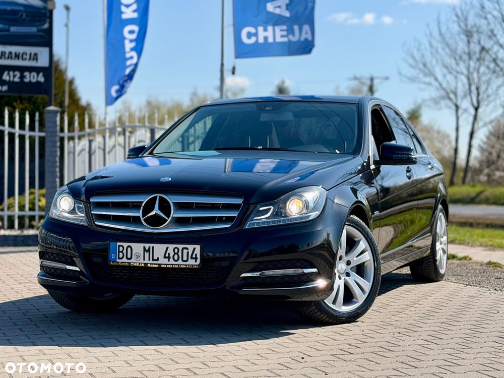 Mercedes-Benz Klasa C 180 CGI Automatik BlueEFFICIENCY Avantgarde - 33