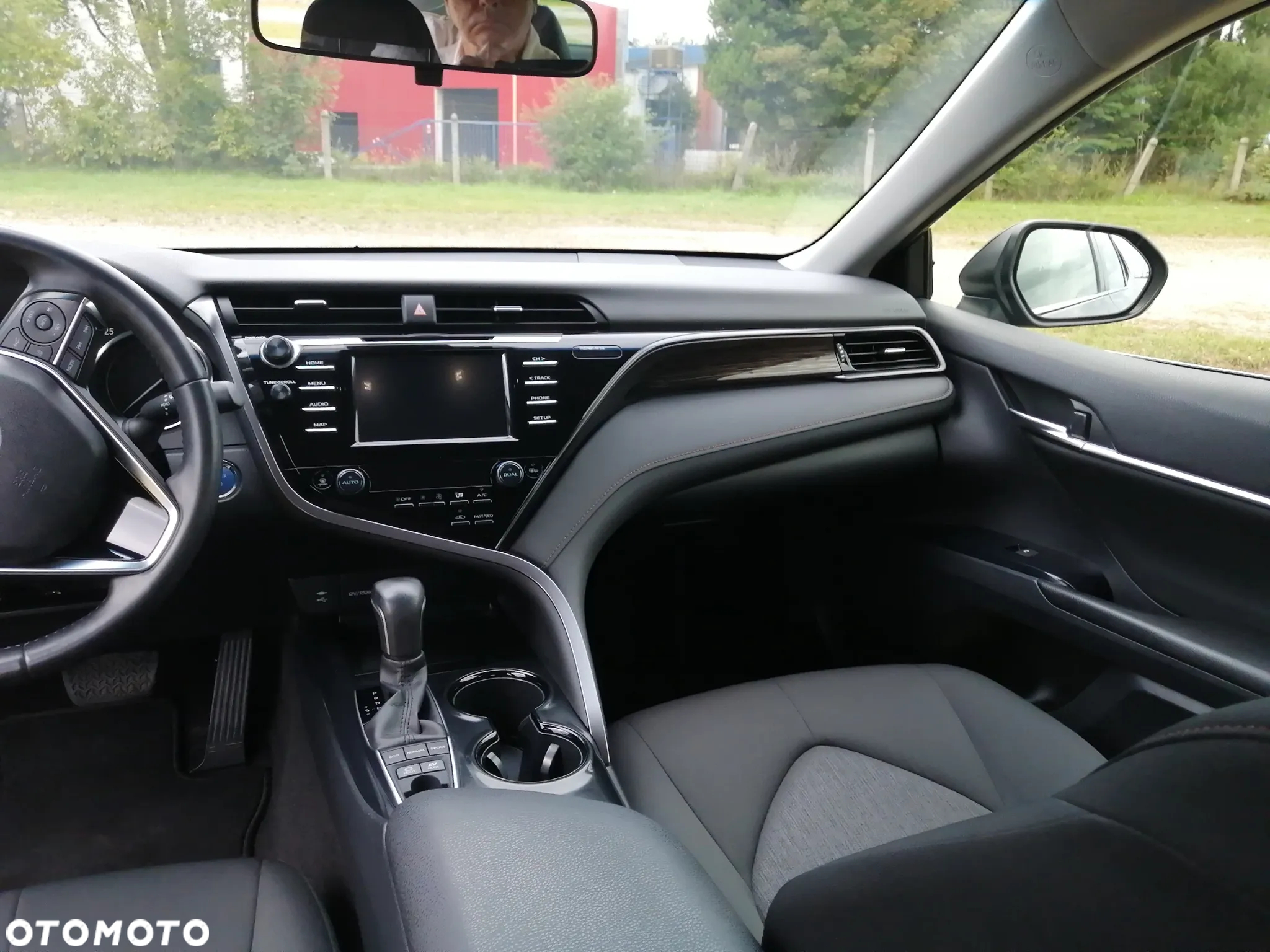 Toyota Camry 2.5 Hybrid Comfort CVT - 7
