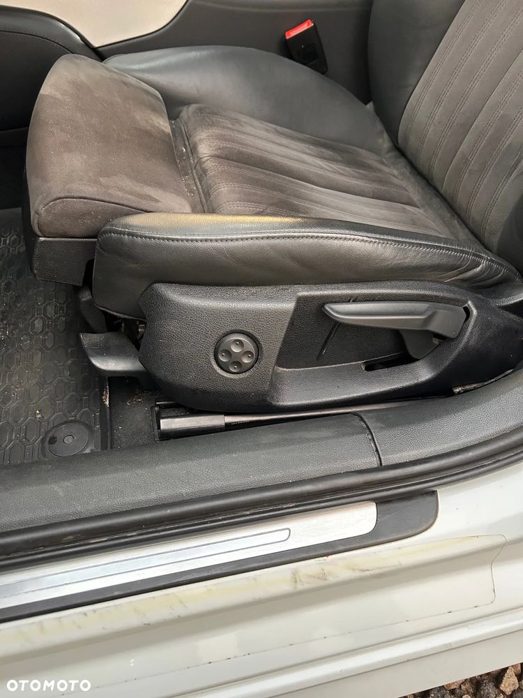 Audi A6 Avant ver-2-0-tdi-quattro-s-tronic - 13