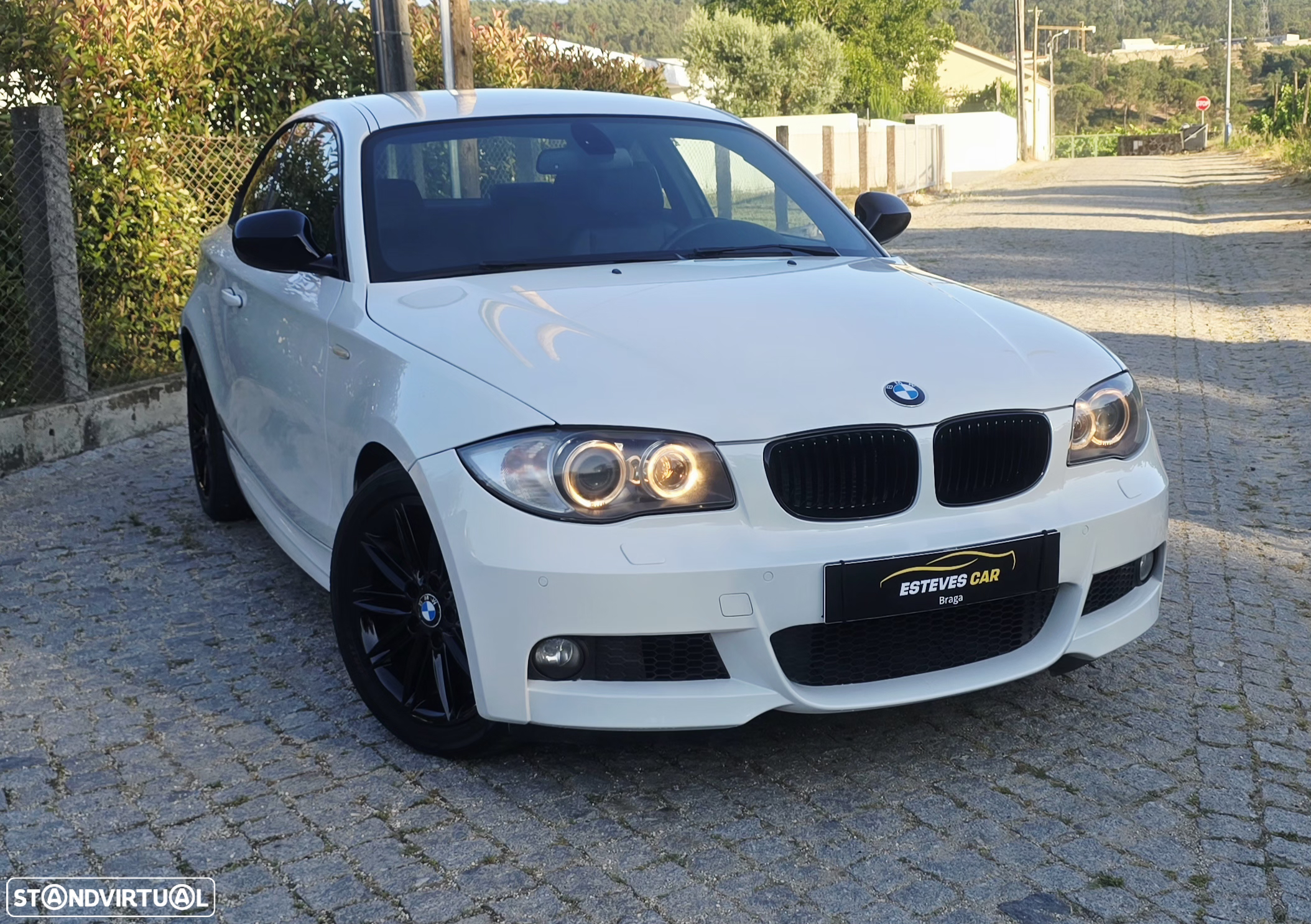 BMW 118 d Pack M - 4