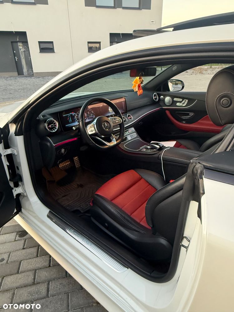 Mercedes-Benz Klasa E 200 4Matic 9G-TRONIC AMG Line - 9