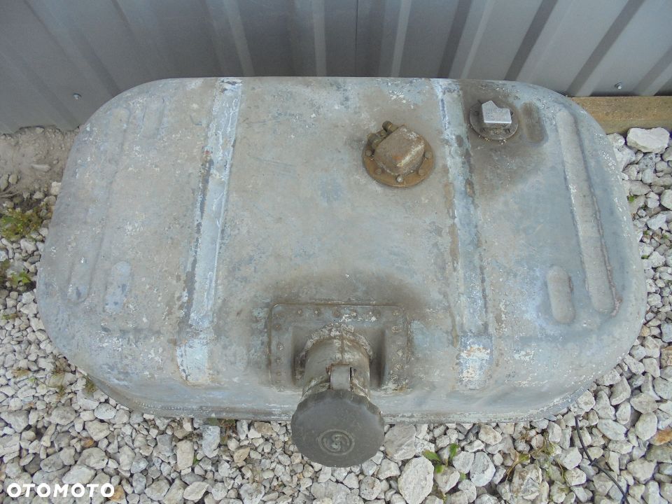 ZBIORNIK PALIWA METALOWY AGREGAT ŁĄDOWARKA POLAN KOMBAJN ŻURAW F-VAT - 2