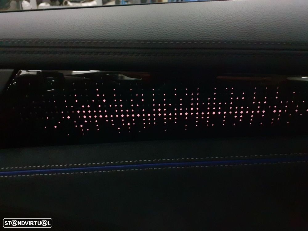 VW Passat Variant 1.5 TSI eHybrid R-Line DSG - 28