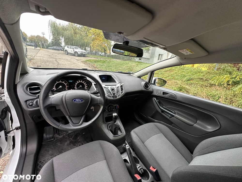 Ford Fiesta - 6