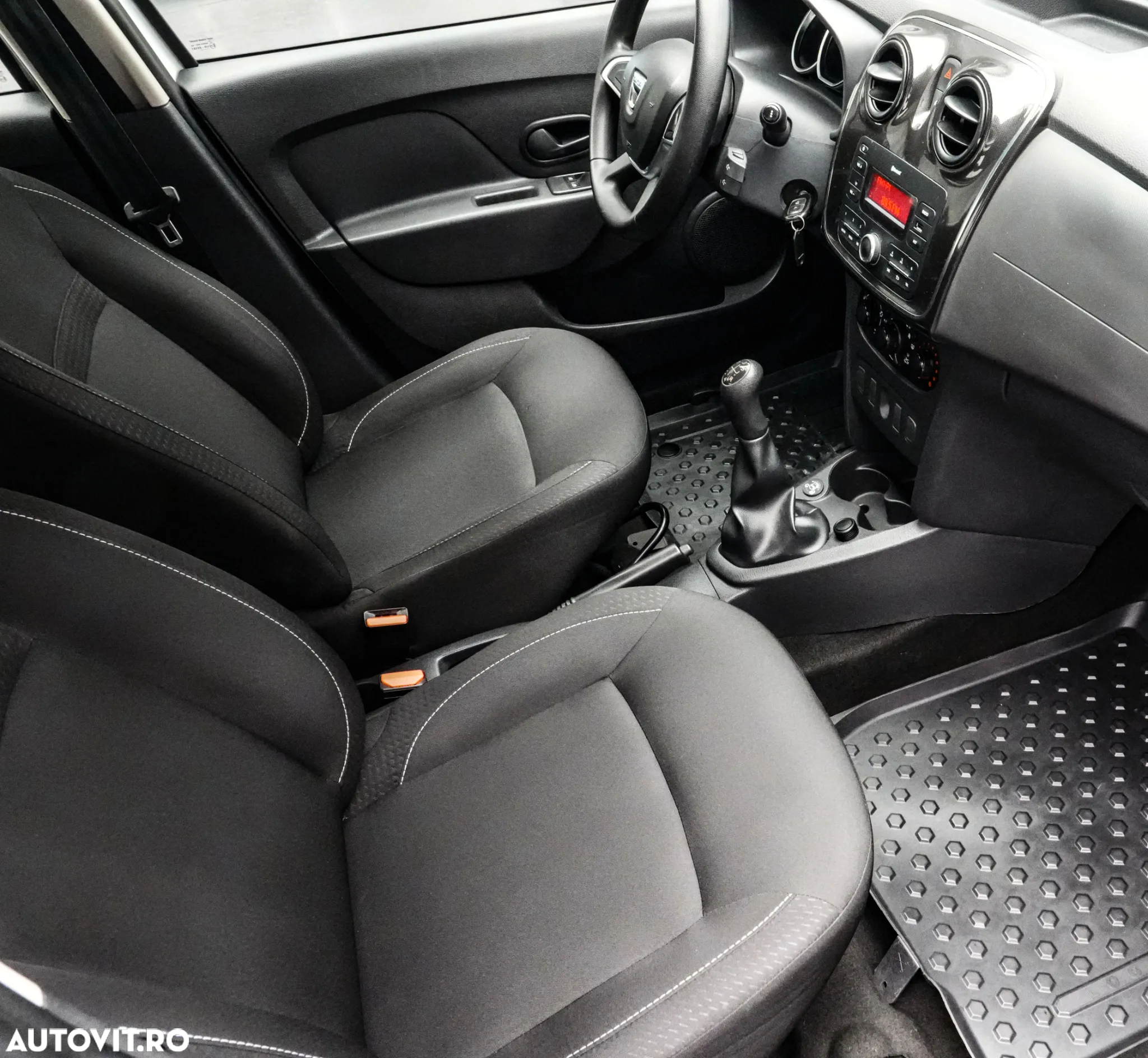 Dacia Logan ECO-G 100 Essential - 13