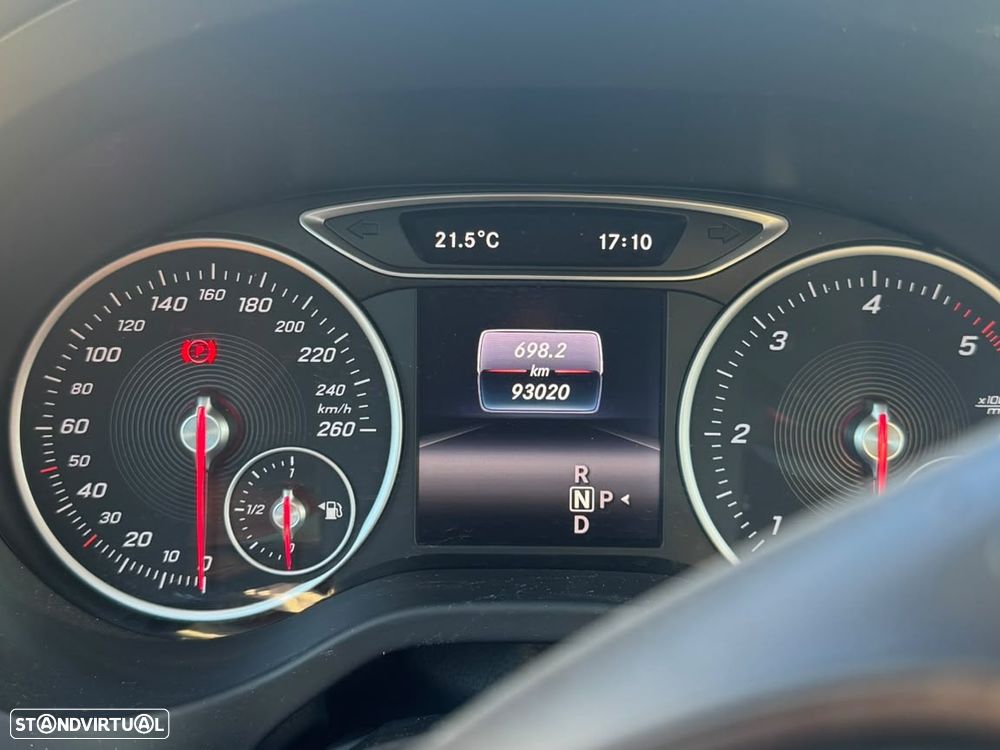 Mercedes-Benz GLA 180 d 7G-DCT Style - 29