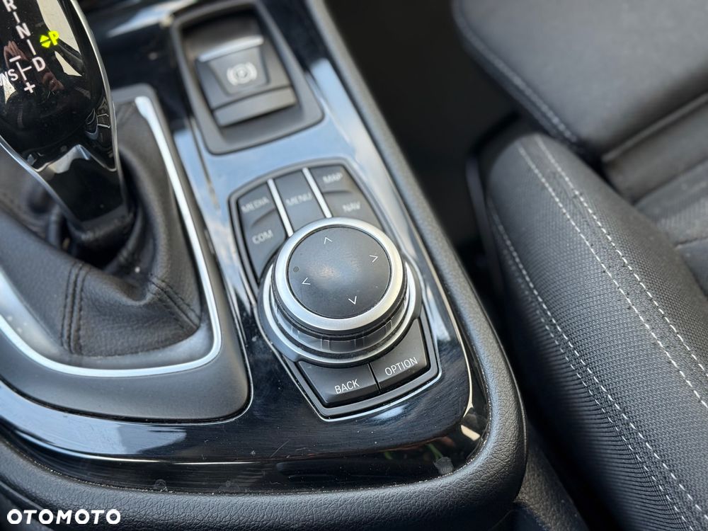 BMW Seria 2 216d GT - 32