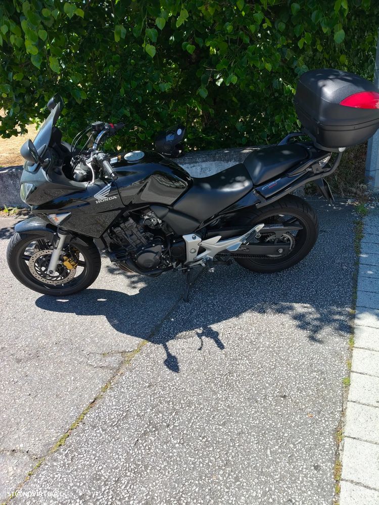 Honda CBF - 2