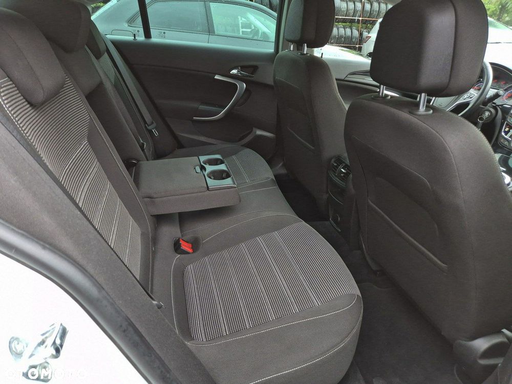 Opel Insignia - 22