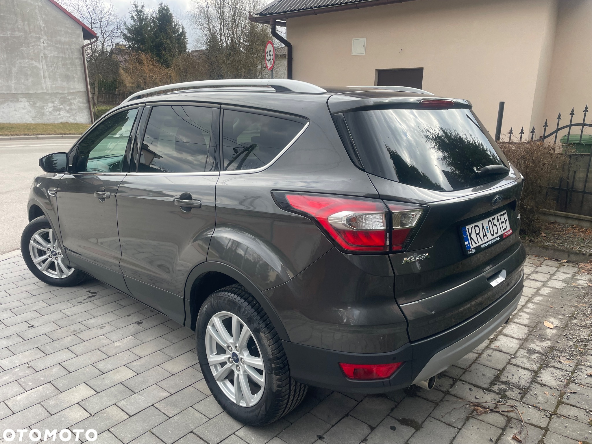 Ford Kuga 1.5 EcoBoost 2x4 SYNC - 3